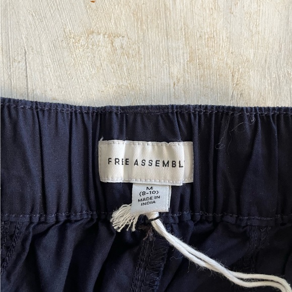 NWT Free Assembly Navy Joggers, Medium - Picture 2 of 14